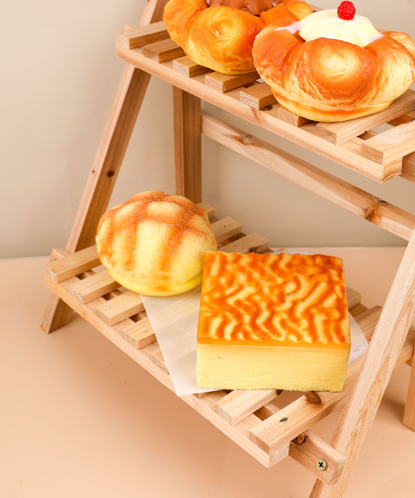 Feel-Good Stress Relief Foam Squishy - Tiger Skin Cake