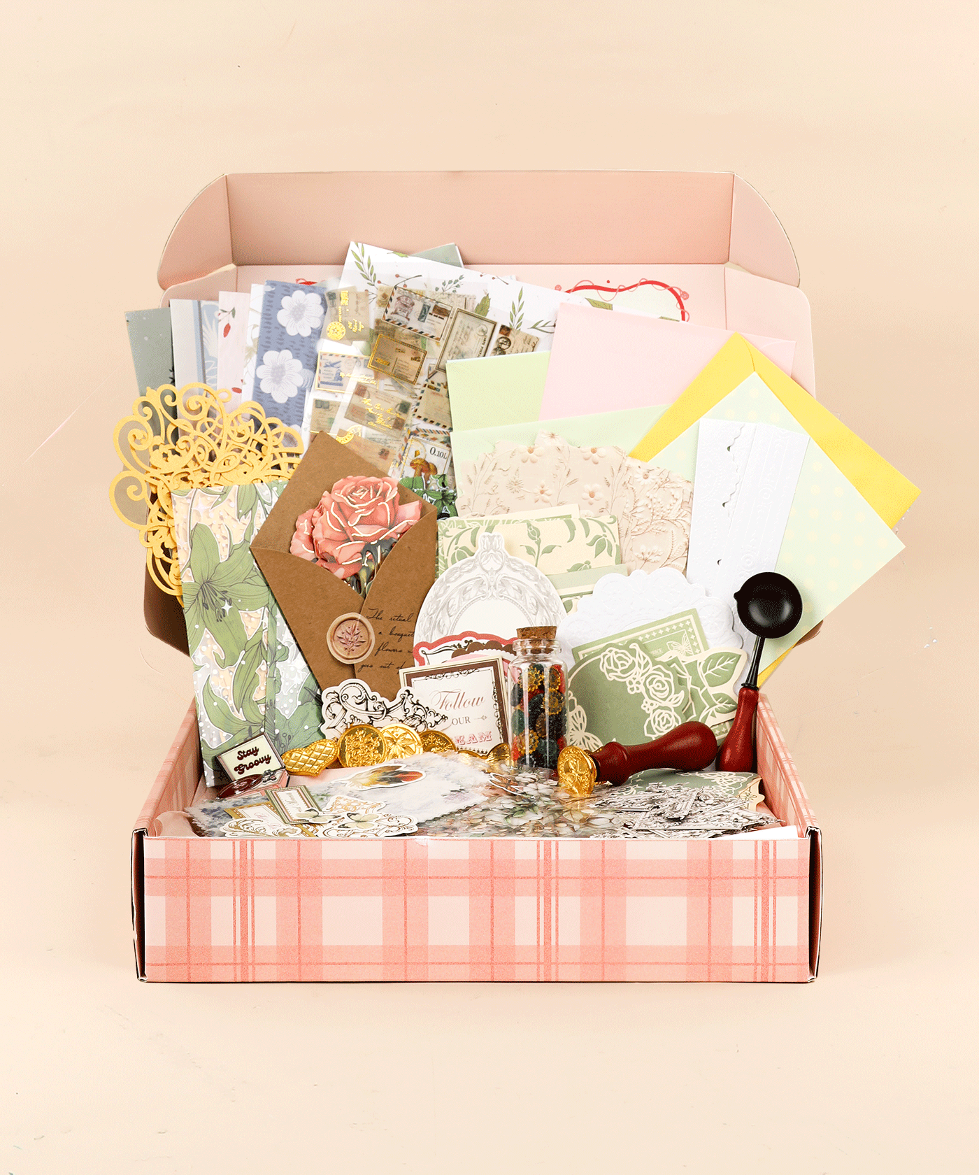 Sending Your Warm Wishes-Themed Grabie Scrapbook Club Box