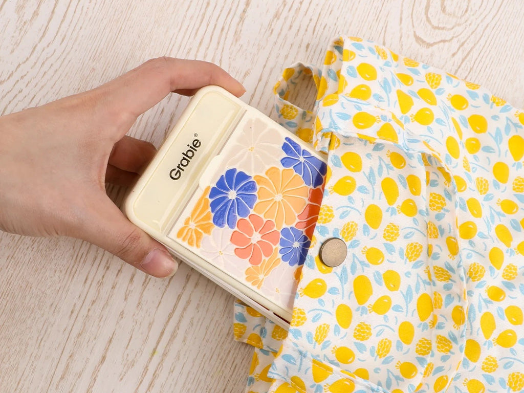 🎁 The Gift That Unlocks Creativity: Why the Foldable 56 Is a Perfect First Watercolor Set