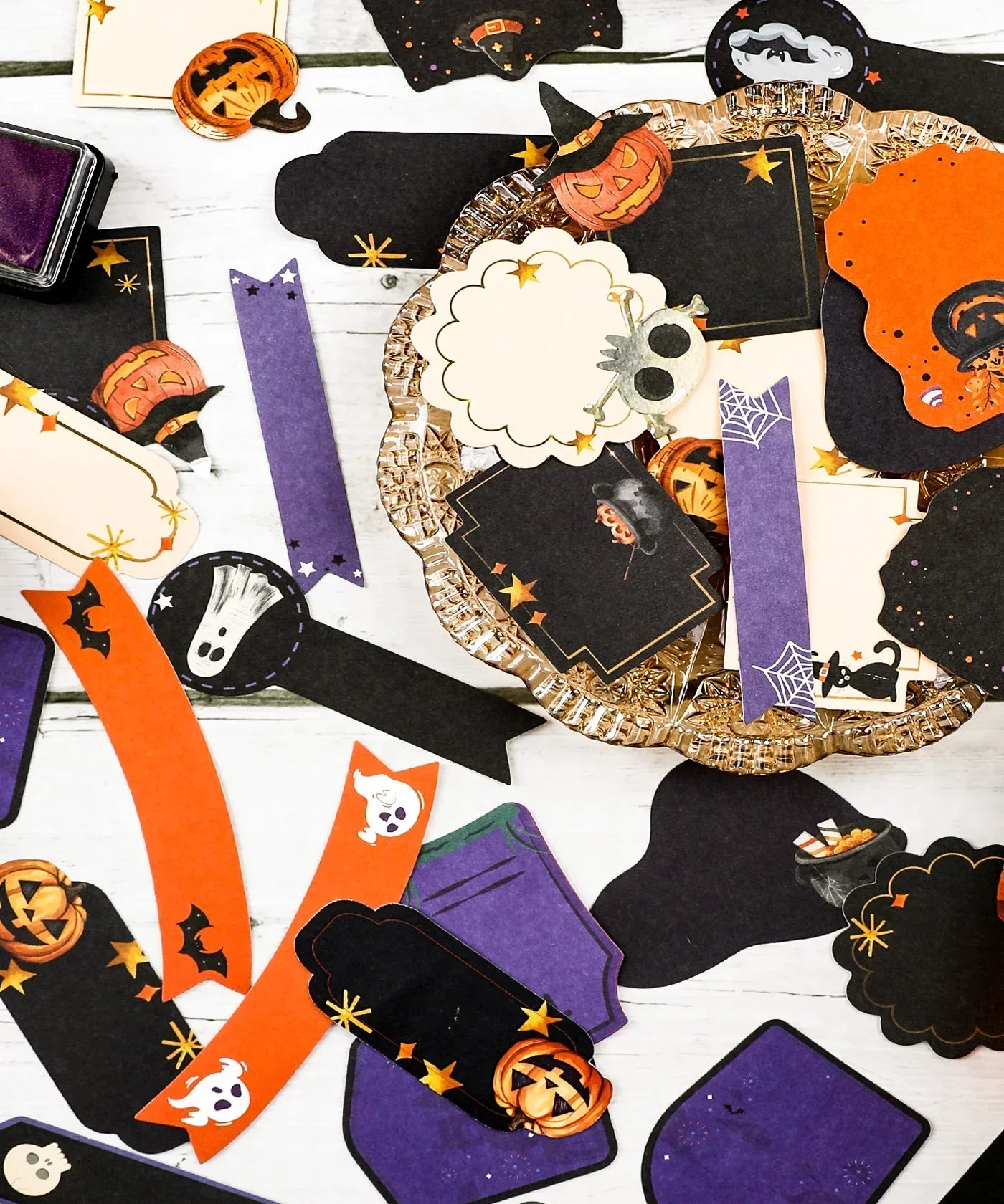 22 Pcs Grabie Exclusive Happy Haunting Sticker Set with Halloween-themed labels and decorative art supplies for scrapbooking